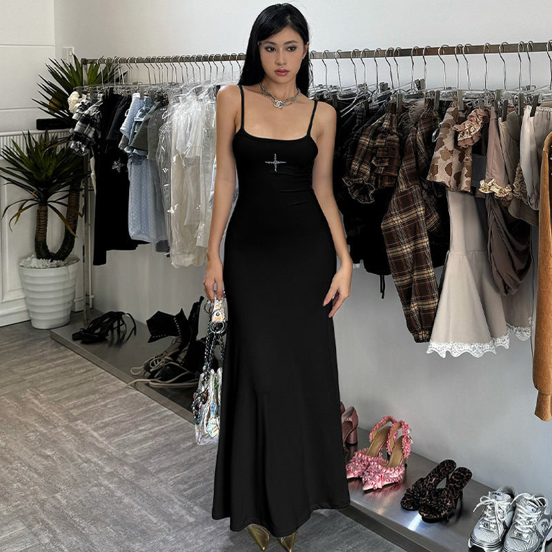 Damen Elegantes Maxikleid mit verstellbaren Trägern und Paillettenverzierung R&B