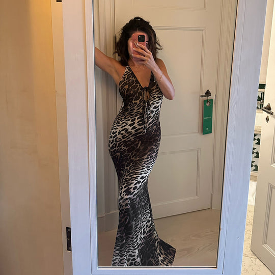 Damen Maxikleid mit tiefem V-Ausschnitt und verstellbaren Trägern R&B