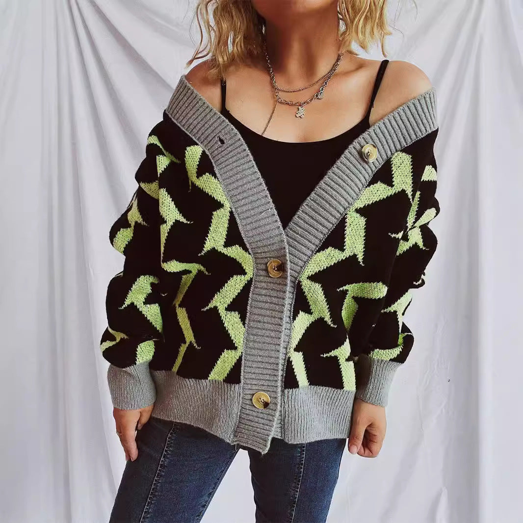 Damen Grobstrickjacke mit grafischem Muster und hochwertigen Knopfdetails R&B