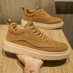 Damen Sneakers mit robustem Obermaterial und dämpfender Sohle