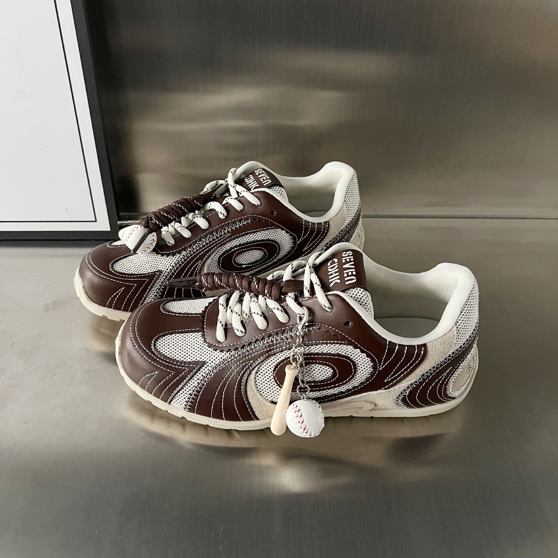 Damen Sportliche Sneakers mit atmungsaktiver Mesh-Oberfläche und trendigem Design R&B