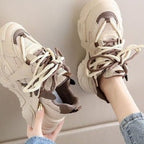 Damen Sportliche Sneakers mit dämpfender Sohlenkonstruktion und innovativem Design R&B
