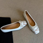 Damen Ballerina-Schuhe mit einzigartigem Design und charmantem Schleifendetail