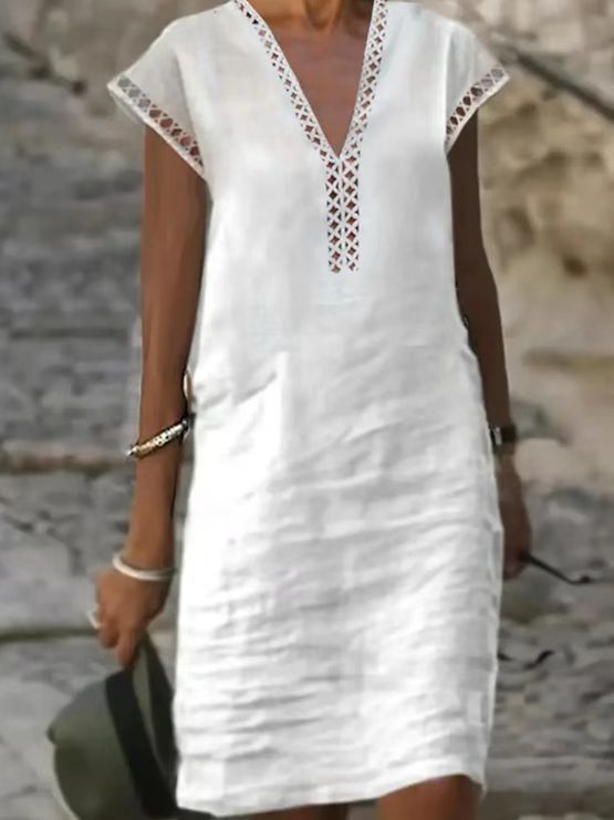 Damen Leichtes Leinenkleid mit V-Ausschnitt und dezenten Cut-Out-Verzierungen R&B