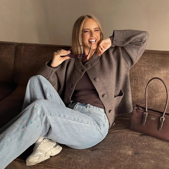Damen lässige Strickjacke mit Knopfdetails und bequemem Schnitt R&B