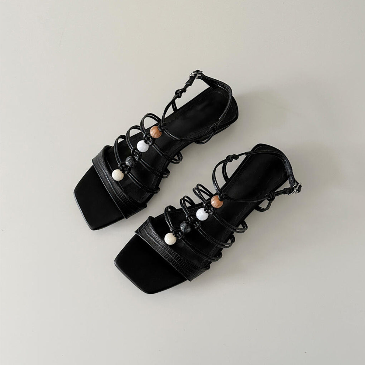 Damen Modische Plateau-Sandalen mit dekorativen Riemen und bequemer Innensohle