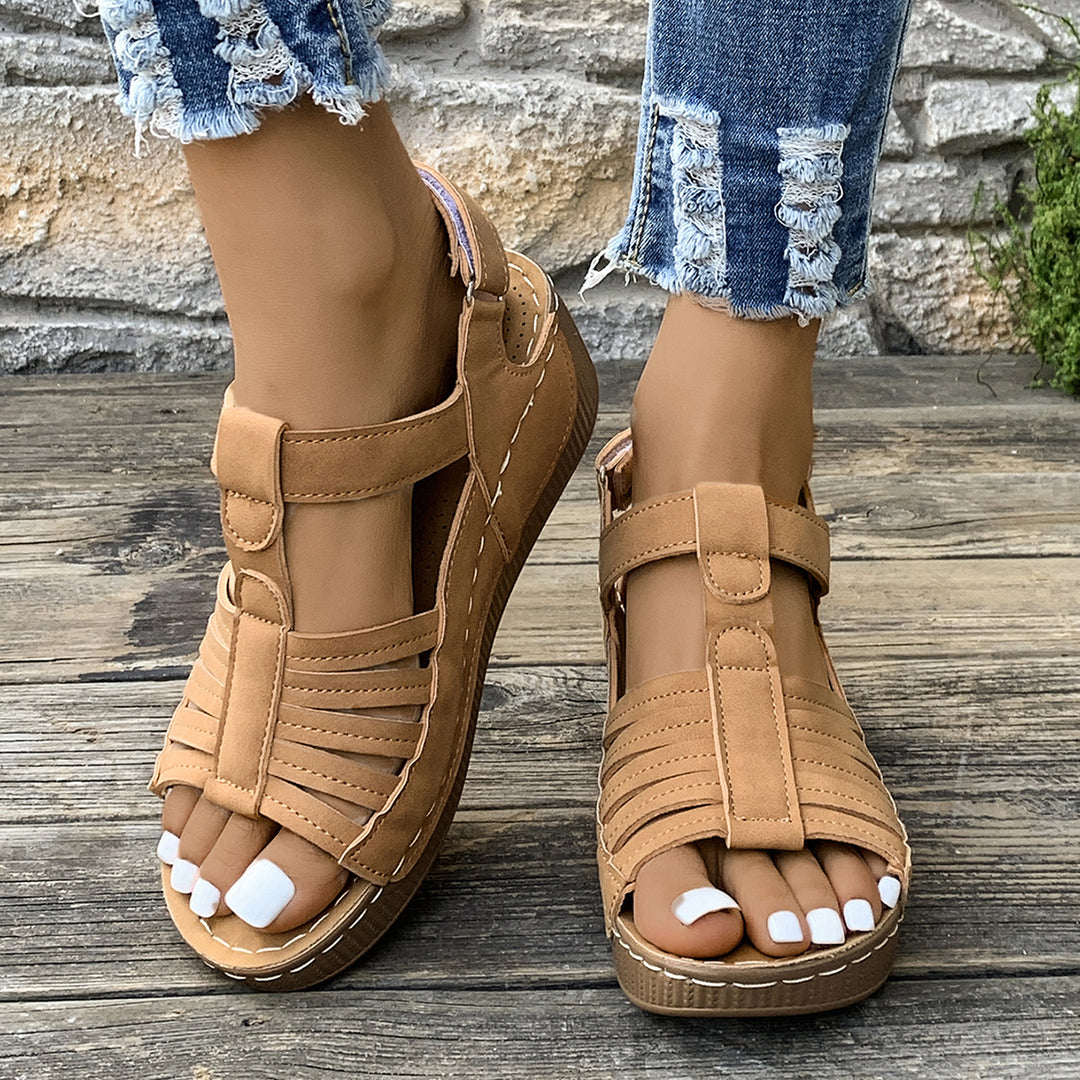 Damen Wedge-Sandalen mit elegantem Riemen und luftiger Zehenöffnung R&B