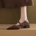 Damen elegante Pumps mit modischem Riemchen und klassischem Schnitt R&B
