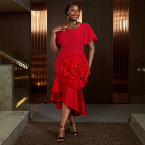 Damen Elegantes Abendkleid mit voluminösem Blumenakzent R&B