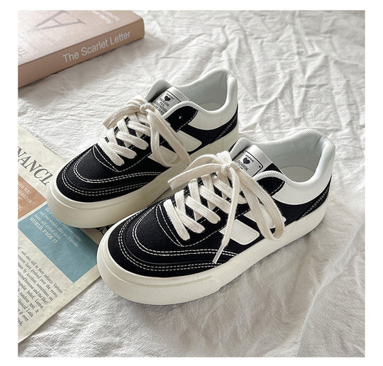 Damen Sportliche Sneakers mit einzigartiger Oberflächenstruktur und dämpfender Sohle R&B