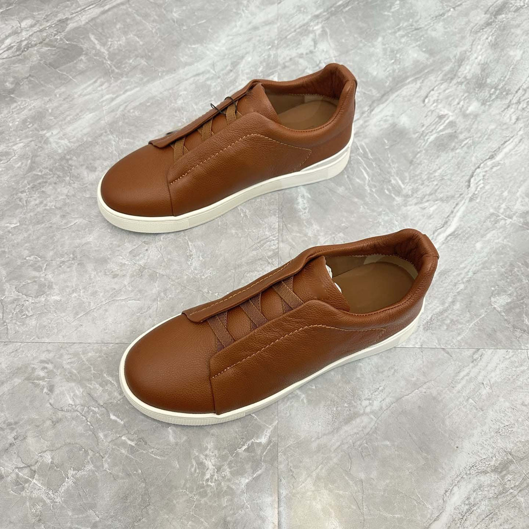 Damen Slip-On Sneakers mit eleganter Lederstruktur und rutschfester Sohle R&B