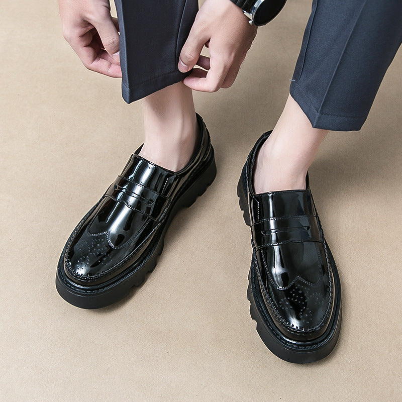 Damen lässige Slipper mit glänzender Lackoberfläche und robuster Sohle R&B