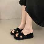 Damen Riemchen-Pantoletten mit handgearbeiteten Details R&B