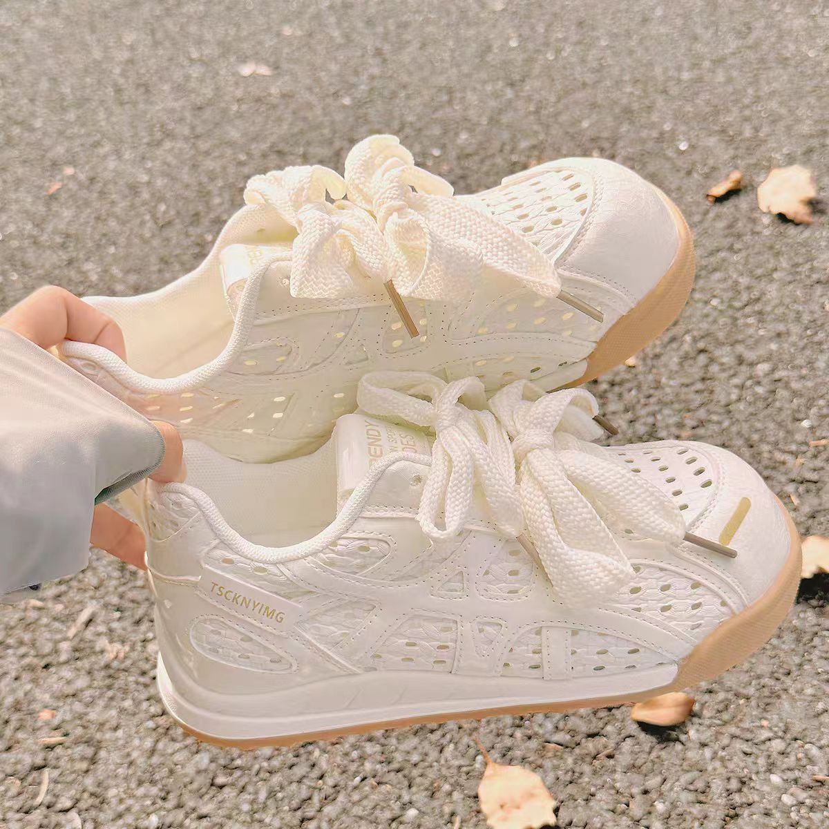 Damen Atmungsaktive Freizeitschuhe mit gesundheitsfördernder Sohle und praktischen Schnürsystem R&B