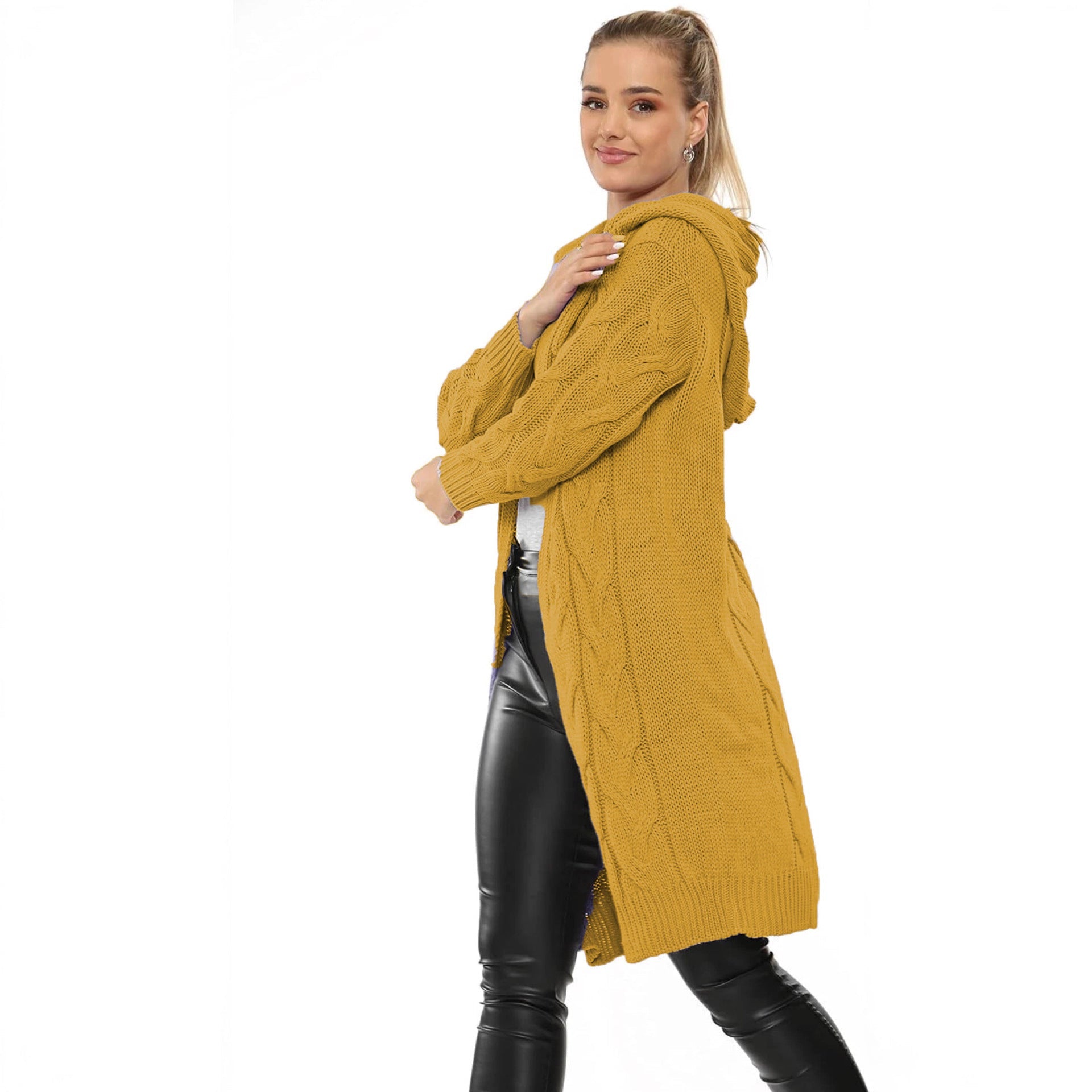 Damen Großer Strickmantel mit Kapuze und aufwendiger Zopfmusterstruktur R&B