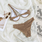 Damen Bikini-Set mit dreieckigem Oberteil und hoch geschnittenem Unterteil R&B
