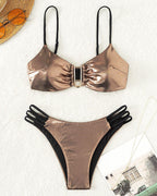 Damen Hochglänzender Bikini mit elegantem Ringdetail