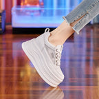 Damen Sportliche Plateausneaker mit atmungsaktiver Obermaterialkombination