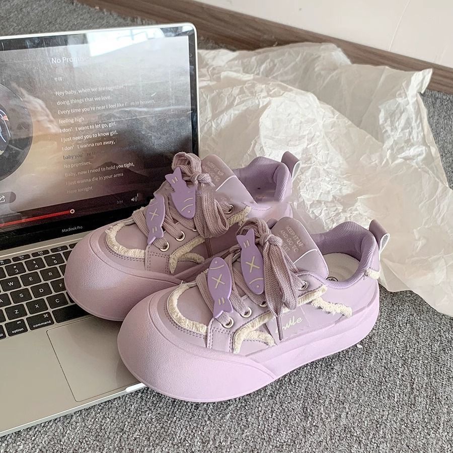 Damen Modische Sneakers mit einzigartigem Schnürsystem und bequemer Sohle R&B