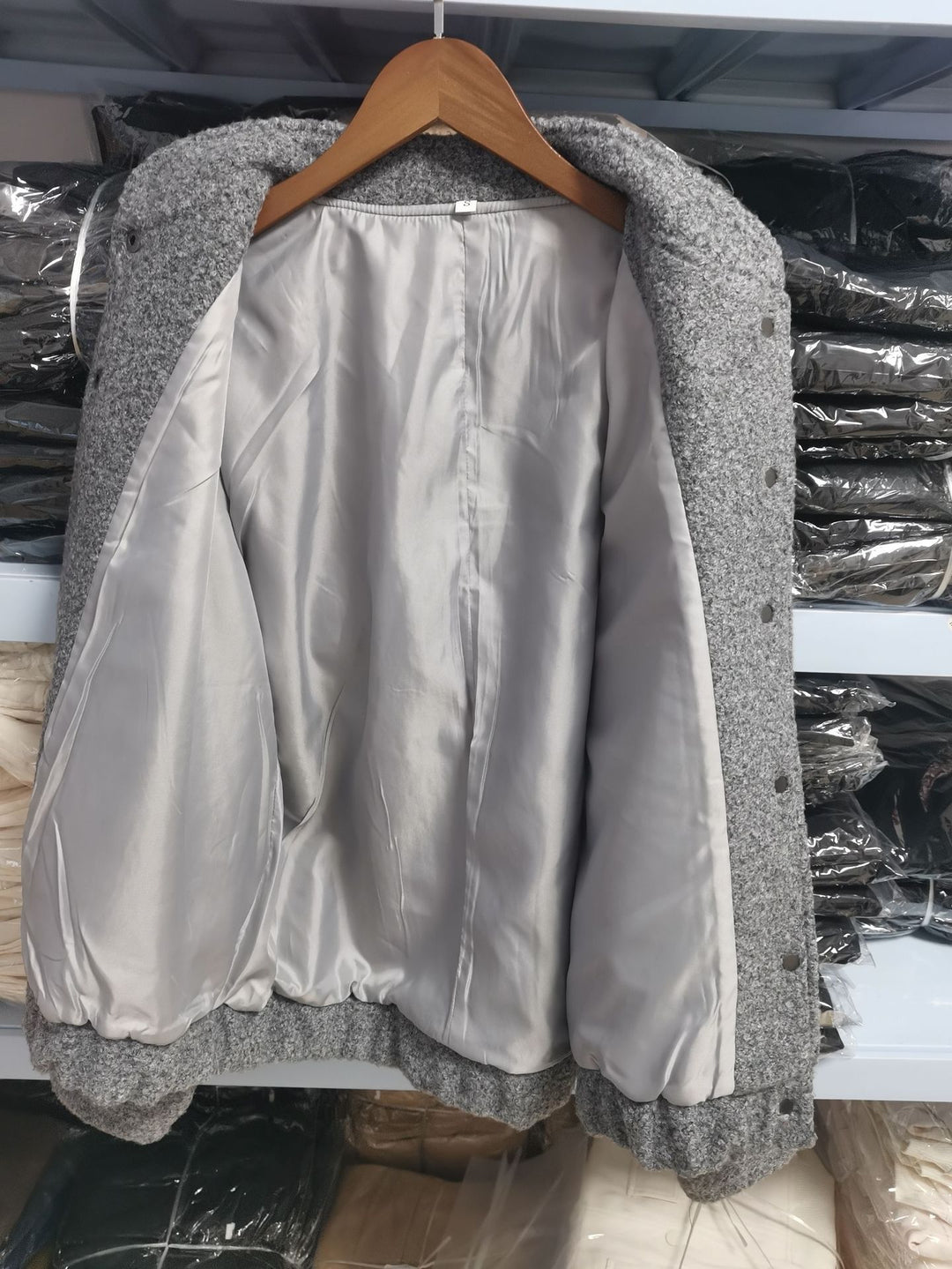 Damen Oversized Wolljacke im schlichten Design R&B