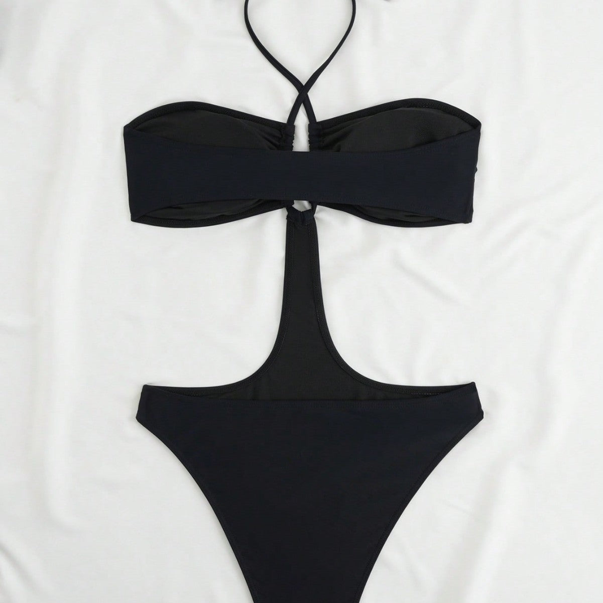 Damen Badeanzug mit verführerischem Cut-Out Design R&B