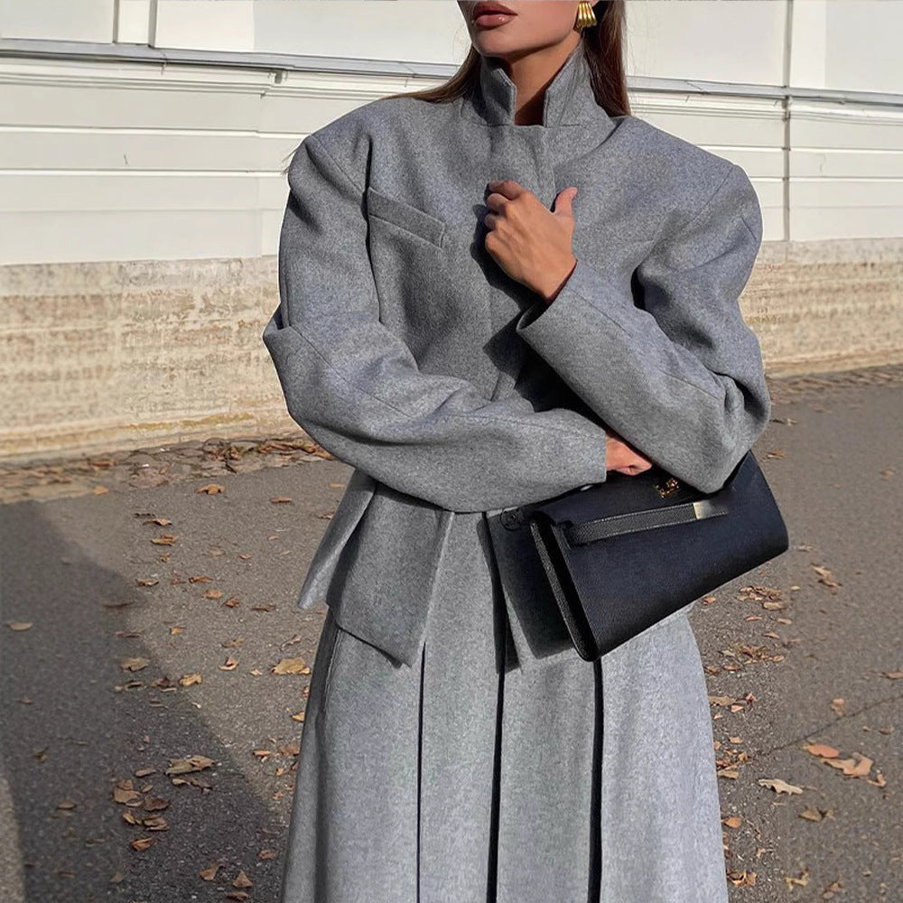Damen elegante Oversize-Jacke mit hohem Kragen und strukturierten Ärmeln R&B