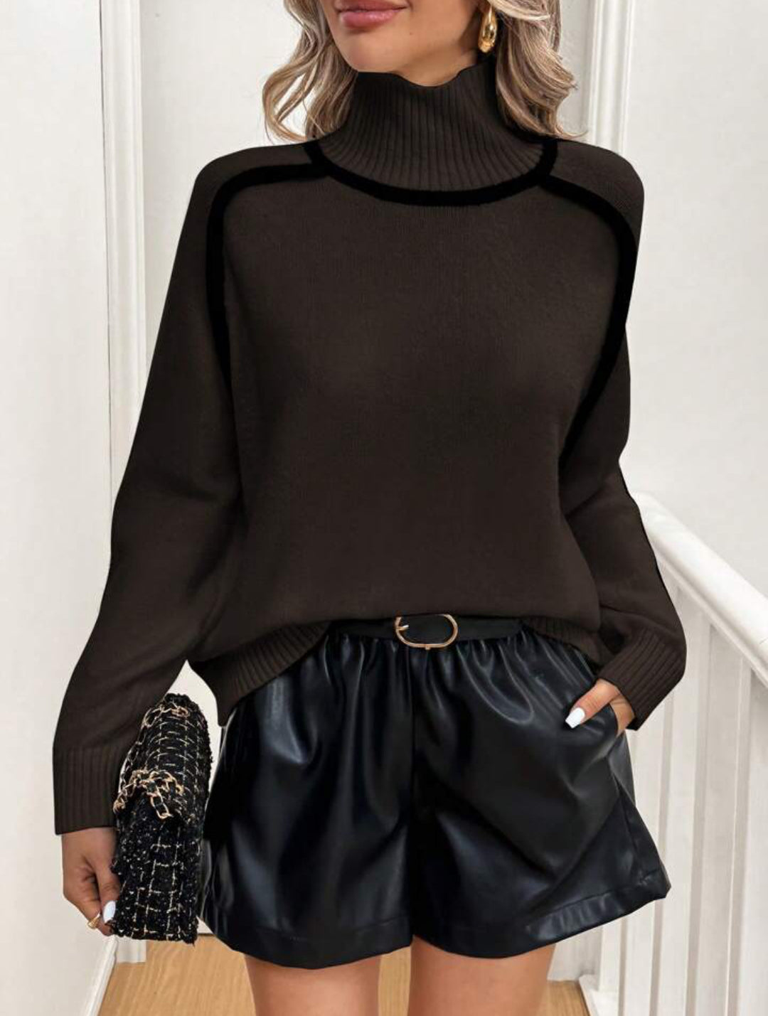 Damen modischer Rollkragenpullover mit Kontraststreifen und lässigem Schnitt R&B