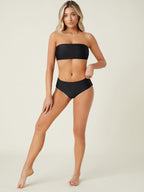 Damen Bandeau-Bikini mit hohem Taillenschnitt und schlichten Konturen