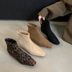 Damen modische Ankle Boots aus feinem Wildleder mit spitzem Schnitt und leichter Keilsohle R&B