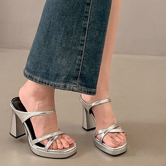 Damen Plateau-Sandalen mit breiten Riemen und elegantem Blockabsatz R&B
