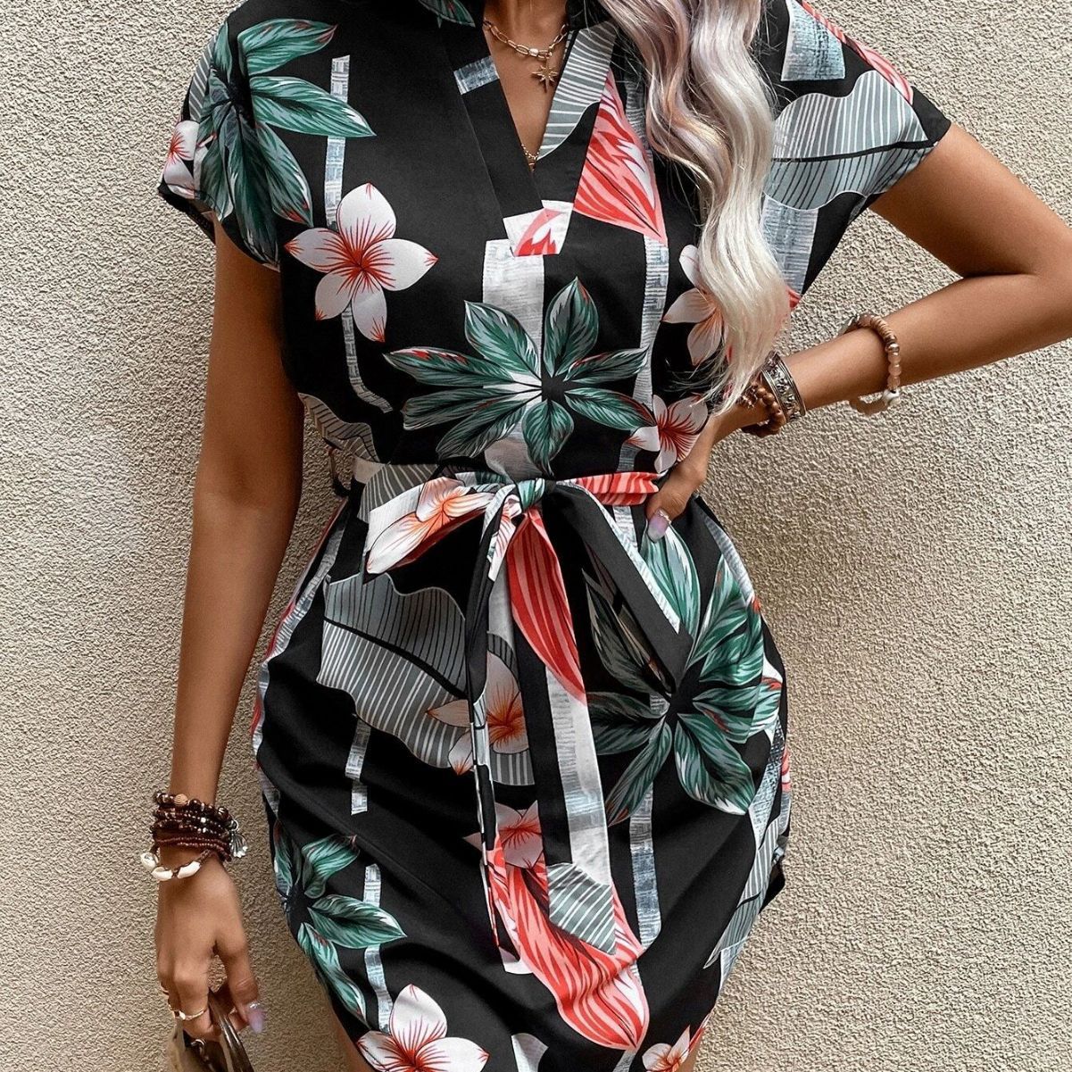 Damen lässiges Kurzarmkleid mit Bindegürtel und floralem Muster R&B