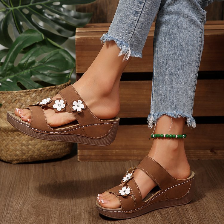 Damen Wedge-Sandalen mit modischem Blumendetail R&B