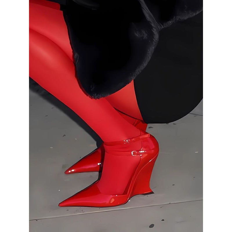 Damen Wedge-Pumps mit dekorativem Riemendesign R&B