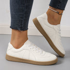 Damen Sneakers mit klassischer Schnürung und rutschfester Sohle R&B