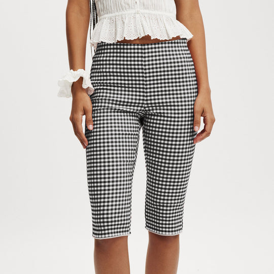 Damen luftiges Rüschentop mit Spitzenakzenten und karierter Hose R&B