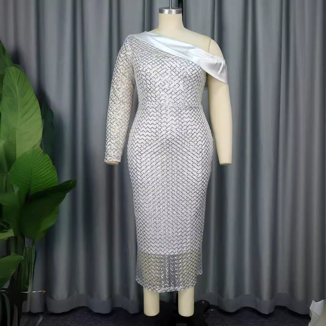 Damen Glamouröses Abendkleid mit asymmetrischem Ausschnitt R&B
