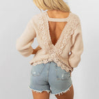 Damen Strickpullover mit dekorativen Häkel-Ausschnitten und offenem Rückendetail
