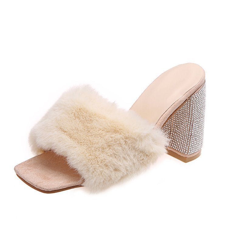 Damen Glamouröse Mules mit kuscheligem Kunstfell und glitzerndem Absatz R&B