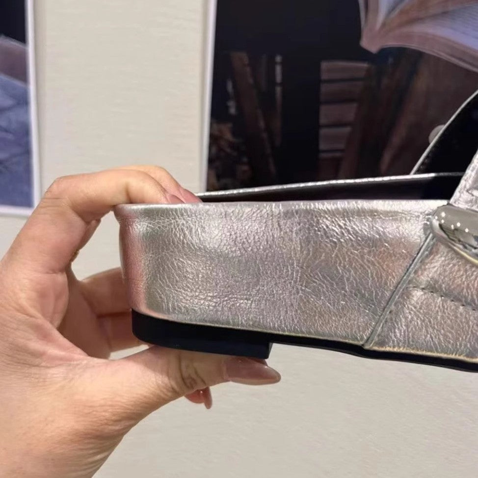 Damen elegante Slipper mit dekorativem Schmuckdetail R&B