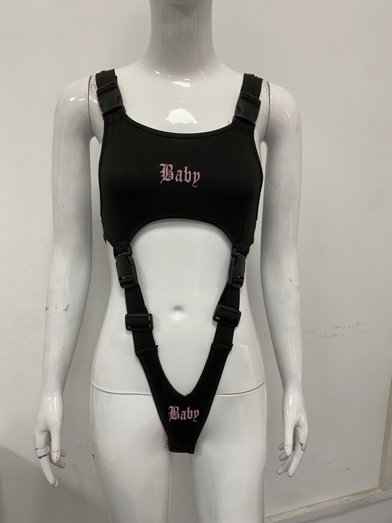 Damen Wickelbody mit einzigartigem Design und verstellbaren Riemen R&B