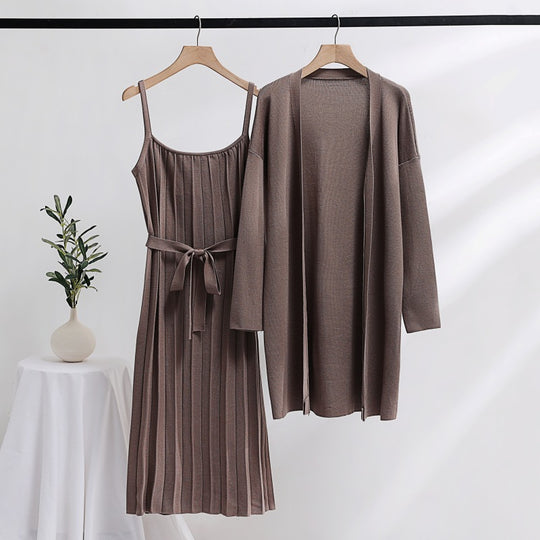 Damen elegantes und lässiges Strickkleid mit passender Strickjacke R&B
