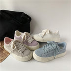 Damen Lifestyle Sneaker mit weichem Wildleder-Obermaterial und bequemer Dämpfung R&B