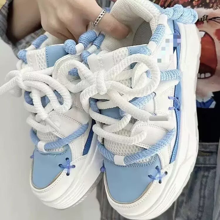 Damen Sportliche Sneakers mit innovativen Akzenten und rutschfester Sohle R&B