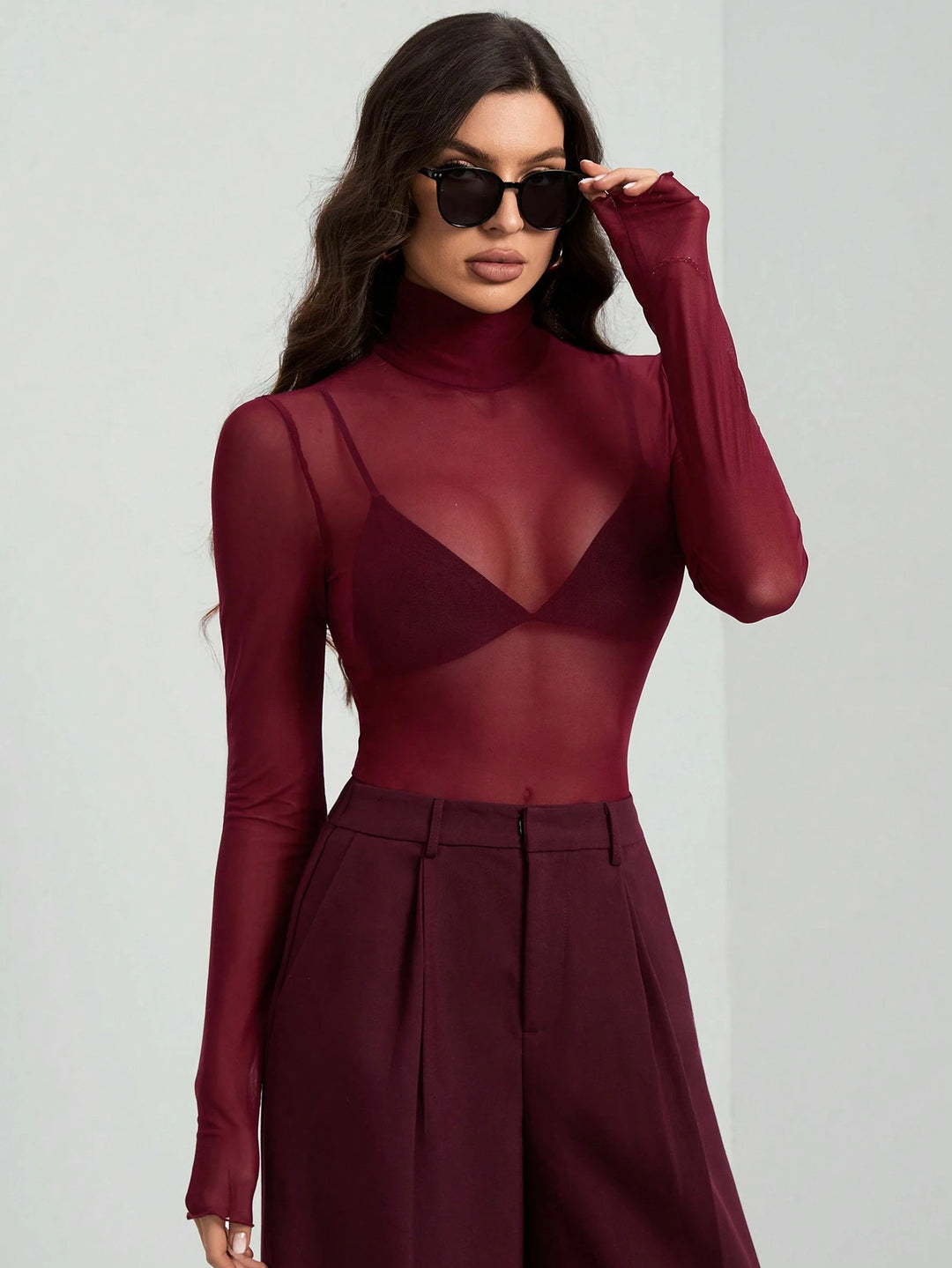 Damen nan feines transparentes Mesh-Langarmtop mit Rollkragen und figurbetonter Passform R&B
