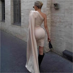 Damen Figurbetontes Kleid mit asymmetrischem Ärmel und elegantem Schnitt R&B