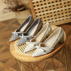 Damen elegante Pumps mit perlverziertem Riemen und komfortablem Blockabsatz
