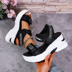 Damen Plateau-Sandalen mit verstellbaren Riemen und modischem Glitzer-Design R&B