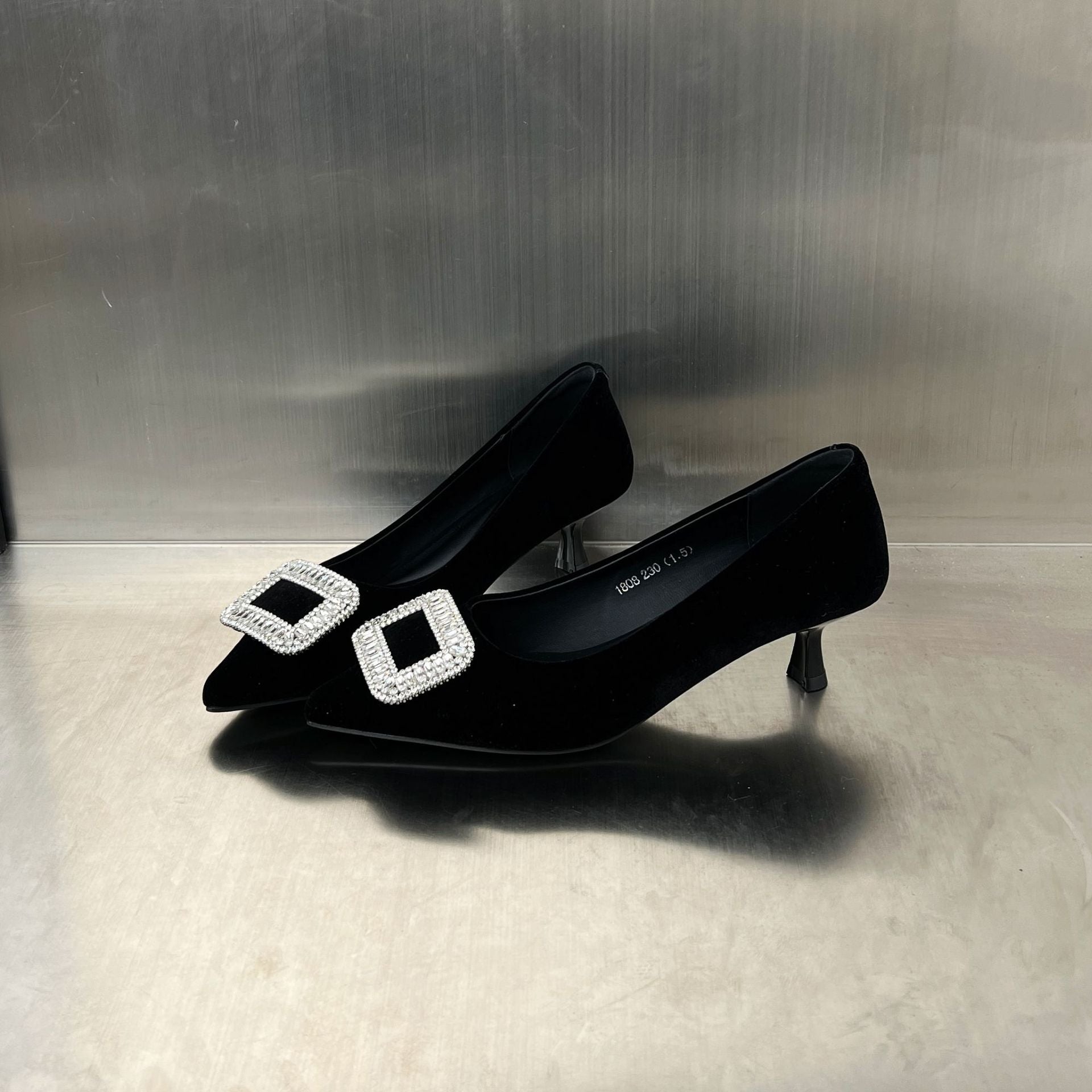 Damen Elegante Pumps mit funkelndem Strassbesatz und komfortablem Absatz R&B