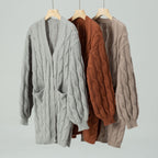 Damen Strickjacke mit V-Ausschnitt und praktischen Taschen R&B