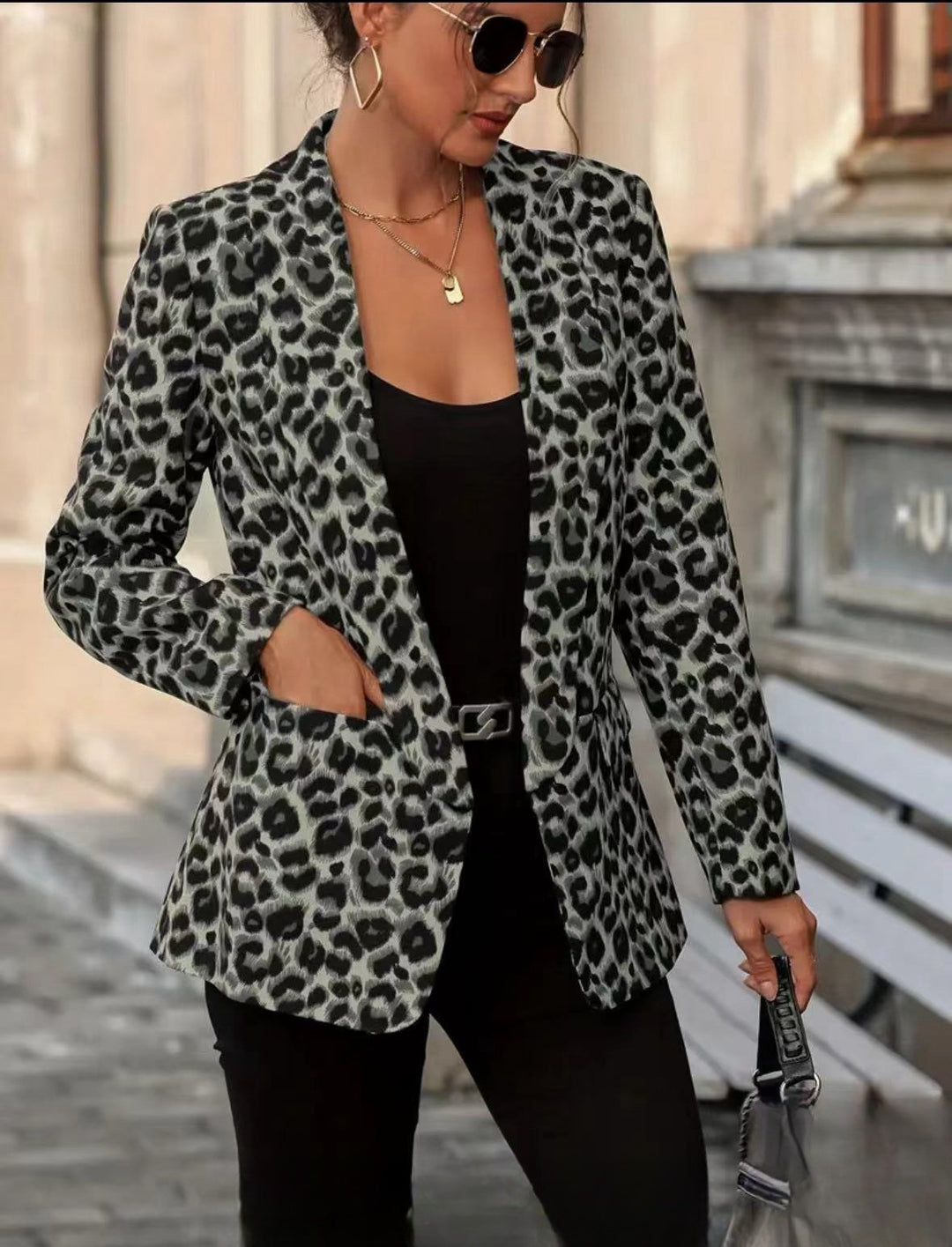 Damen Blazer im trendigen Animal-Print mit elegantem Revers und praktischen Taschen R&B